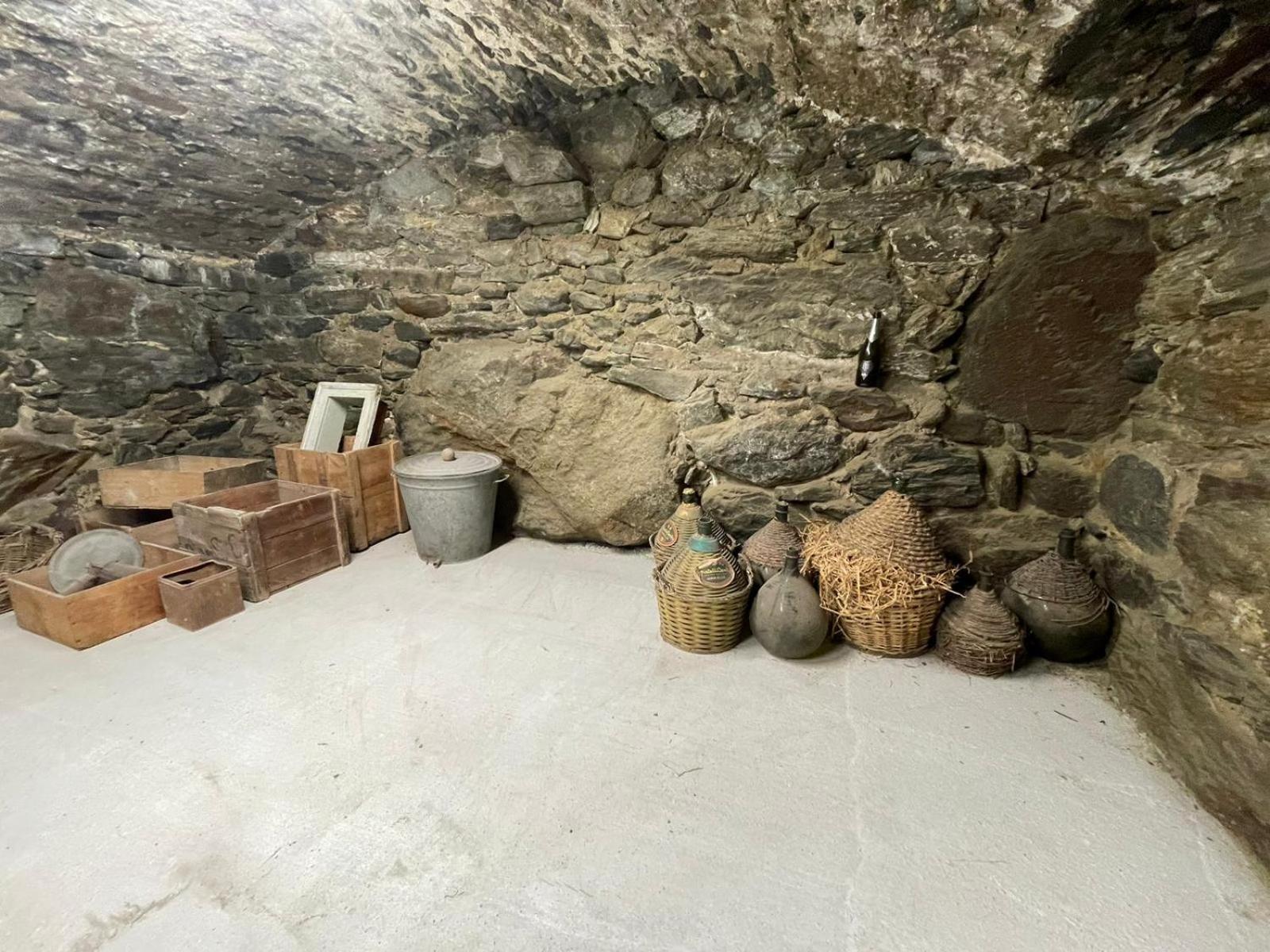 Appartamento La Torre Colombaia - Monumento Del 1400 Arnad Esterno foto
